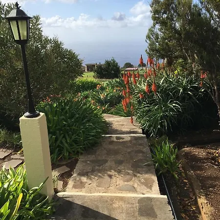 Do Amparo Ponta do Pargo