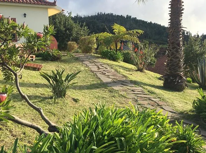 Do Amparo Chalet Ponta do Pargo